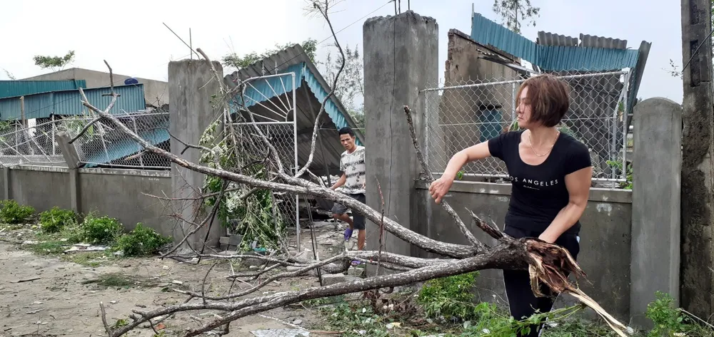 Lốc xoáy gây thiệt hại hàng tỷ đồng ở hai xã ven biển Hà Tĩnh ảnh 10