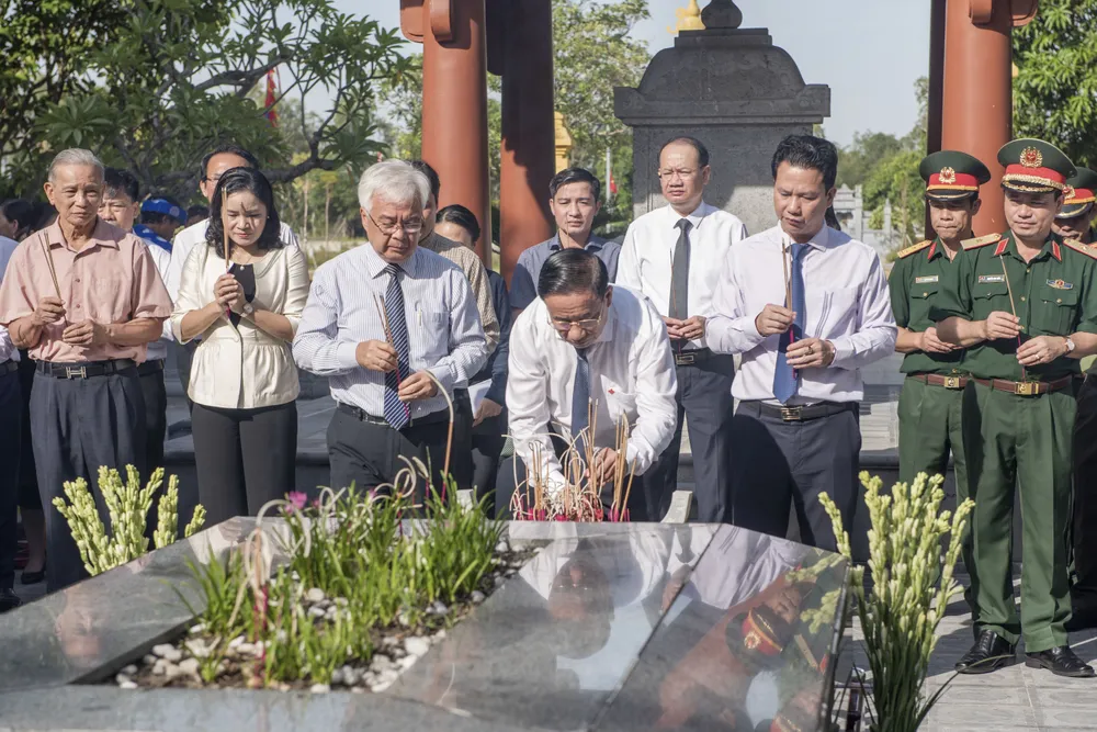 Tưởng nhớ Danh nhân văn hóa thế giới - Đại thi hào Nguyễn Du ảnh 2