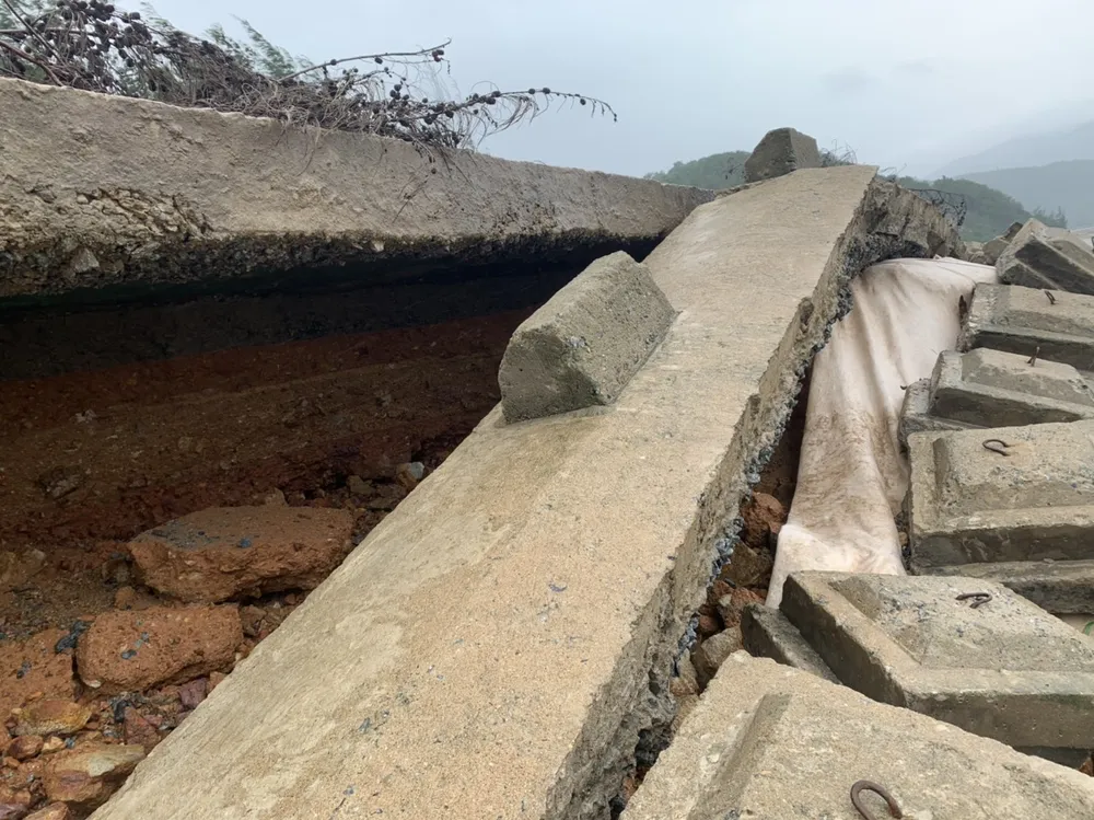 Kè biển bị sạt lở, đứt gãy nghiêm trọng ở Hà Tĩnh ảnh 3 Kè biển bị sạt lở, đứt gãy nghiêm trọng ở Hà Tĩnh ảnh 3