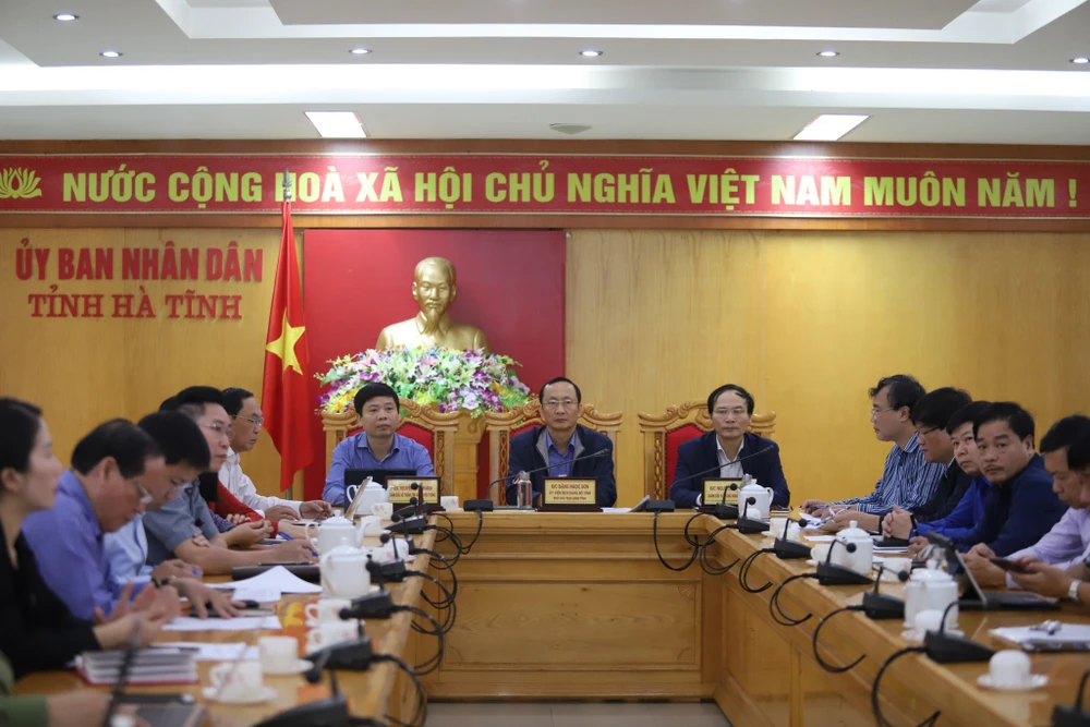 Hà Tĩnh tập trung giúp dân khắc phục hậu quả thiệt hại do mưa lũ gây ra ảnh 1 Hà Tĩnh tập trung giúp dân khắc phục hậu quả thiệt hại do mưa lũ gây ra ảnh 1