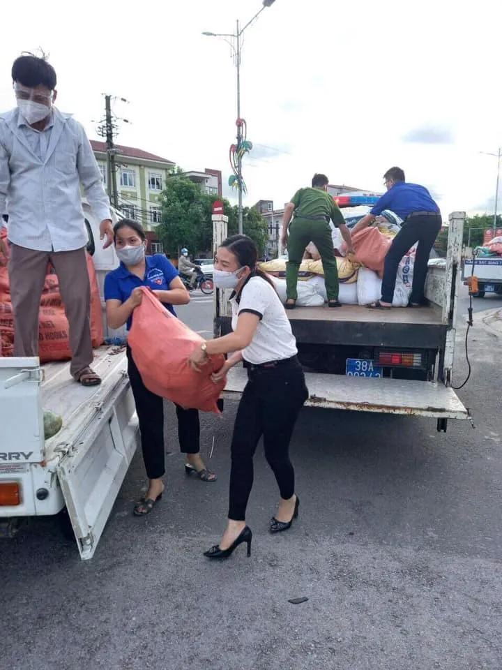Tuổi trẻ Hà Tĩnh chung tay phòng chống dịch Covid-19 ảnh 6 Tuổi trẻ Hà Tĩnh chung tay phòng chống dịch Covid-19 ảnh 6