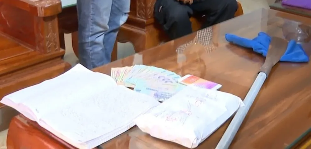 Hà Tĩnh: Triệt xóa ổ nhóm cho vay, đòi nợ thuê, thu giữ 1 khẩu súng ảnh 3