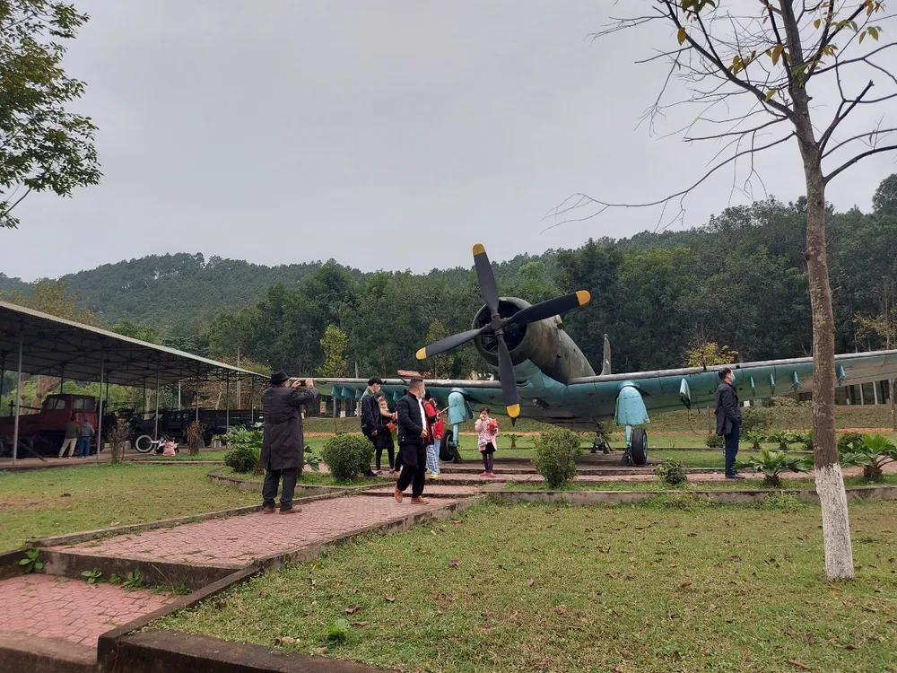 Hà Tĩnh: Các khu di tích đón khách du xuân đầu năm ảnh 5 Hà Tĩnh: Các khu di tích đón khách du xuân đầu năm ảnh 5