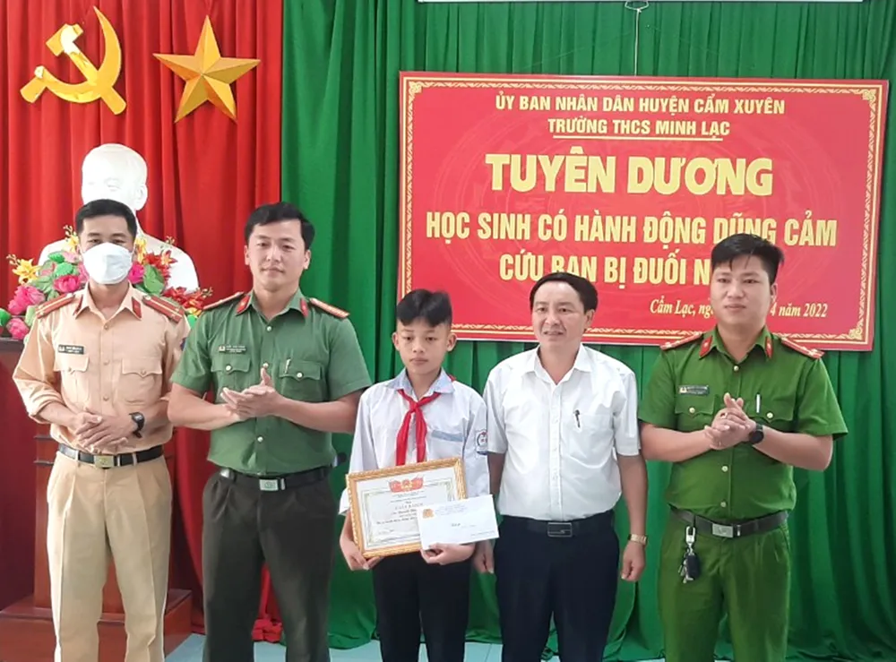 Hà Tĩnh: Nam sinh lớp 8 cứu 2 em nhỏ đuối nước ảnh 1