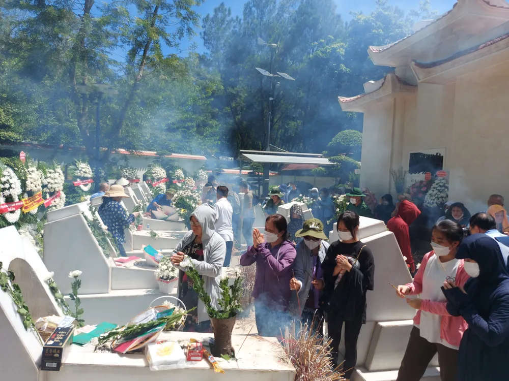 Tổ chức lễ giỗ lần thứ 54 của 10 nữ Anh hùng liệt sĩ TNXP Ngã ba Đồng Lộc ảnh 2