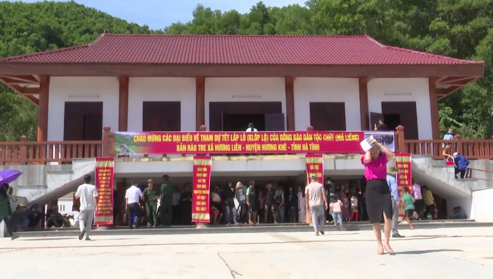 Bà con dân tộc Chứt vui đón Tết Lấp lỗ ảnh 17