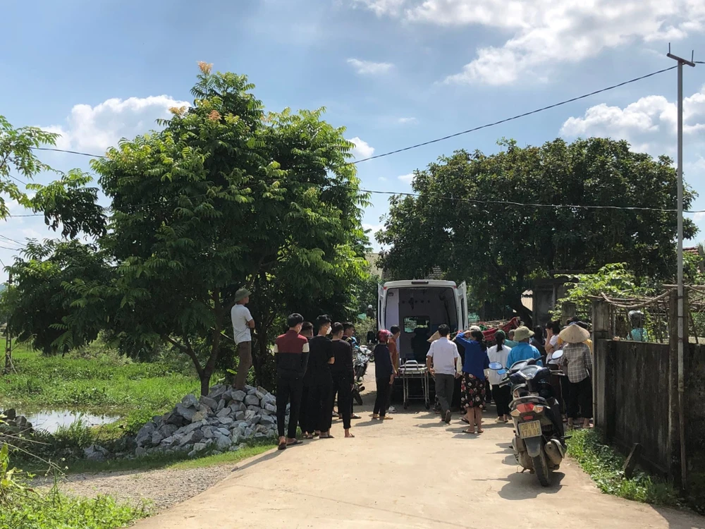 Do vết thương quá nặng, nam sinh lớp 12 đã tử vong trên đường chuyển đi cấp cứu