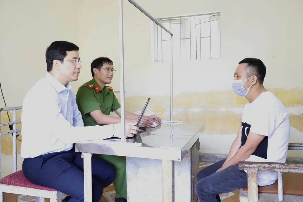 Đánh sập đường dây cá độ bóng đá liên tỉnh quy mô hơn 6.000 tỷ đồng ảnh 3