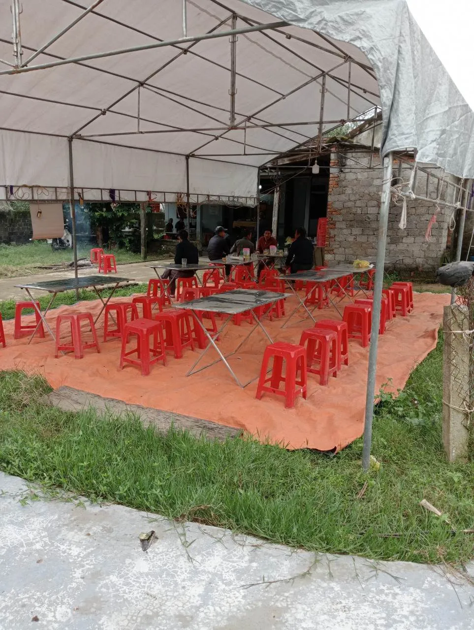 Hà Tĩnh: 2 người đàn ông tử vong trong đêm, nghi bị đâm ảnh 1 Hà Tĩnh: 2 người đàn ông tử vong trong đêm, nghi bị đâm ảnh 1