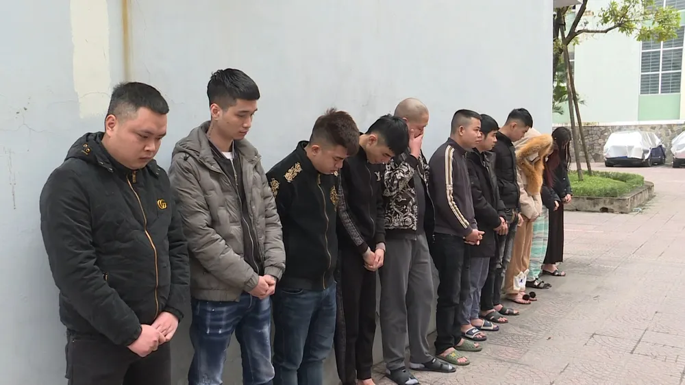 Các đối tượng tại cơ quan công an