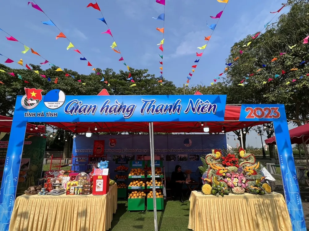 Gian hàng Thanh niên Hà Tĩnh tại lễ hội Gian hàng Thanh niên Hà Tĩnh tại lễ hội