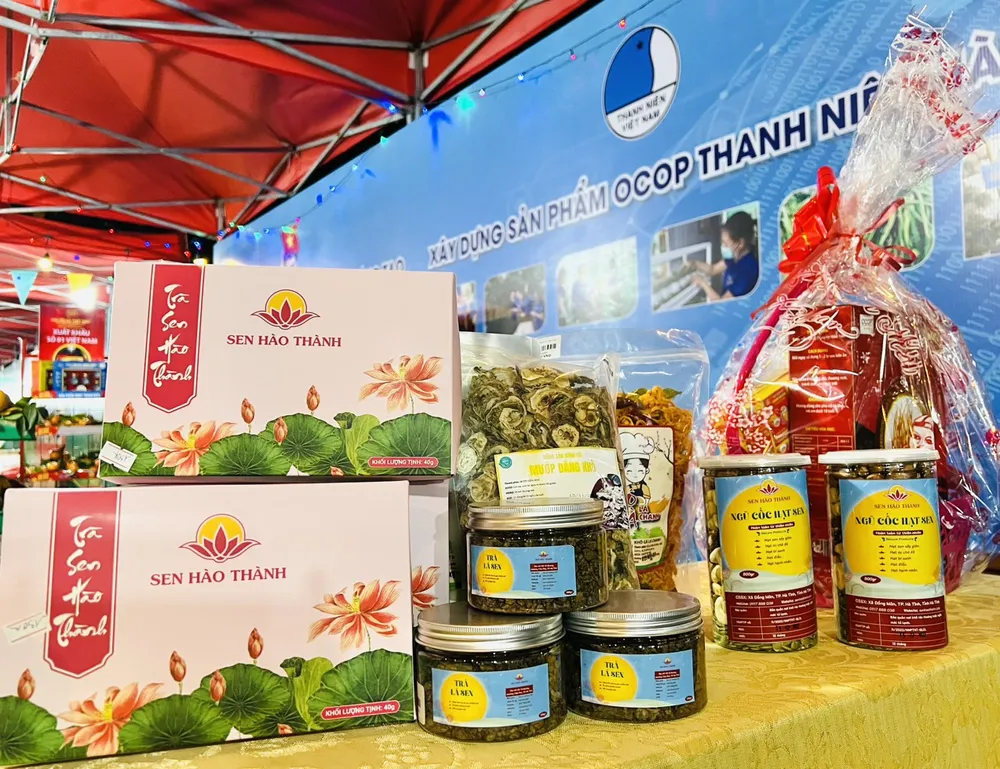 Các sản phẩm OCOP trưng bày, giới thiệu tại lễ hội Các sản phẩm OCOP trưng bày, giới thiệu tại lễ hội