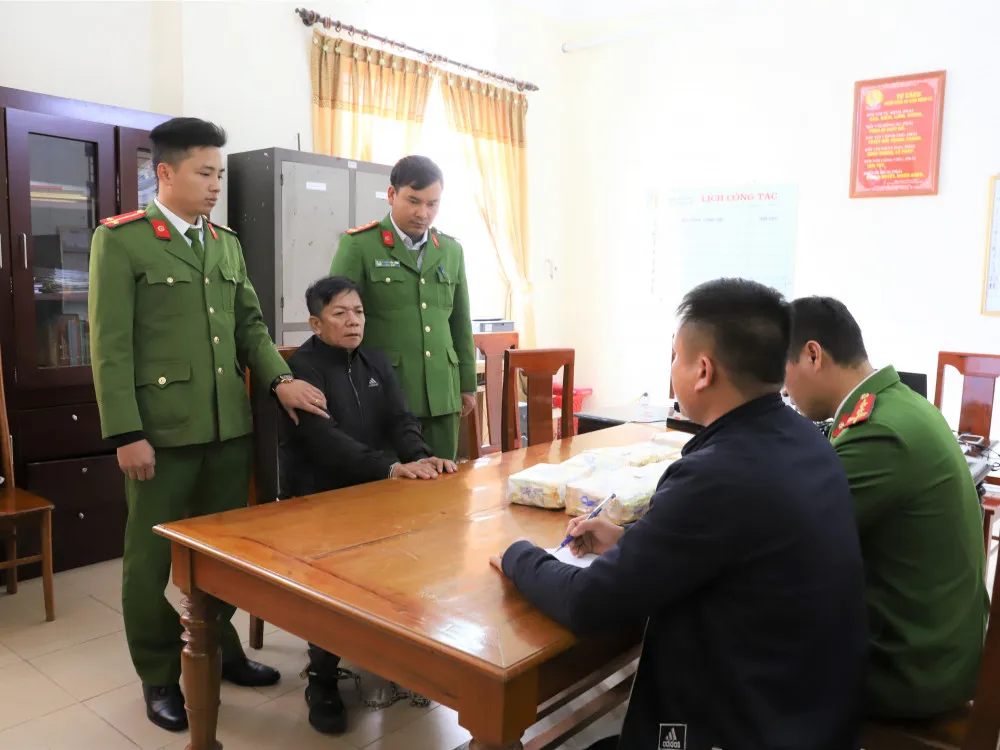 Cơ quan điều tra làm việc với đối tượng Phạm Văn Cường Cơ quan điều tra làm việc với đối tượng Phạm Văn Cường