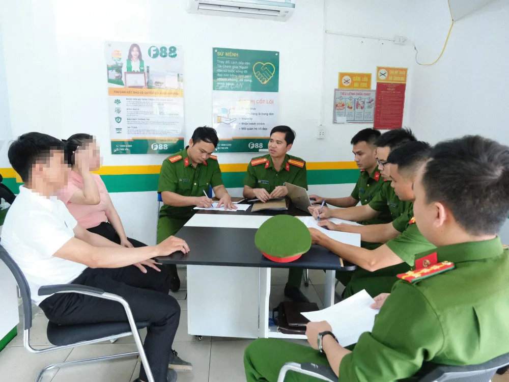 Lực lượng chức năng làm việc với cơ sở kinh doanh F88