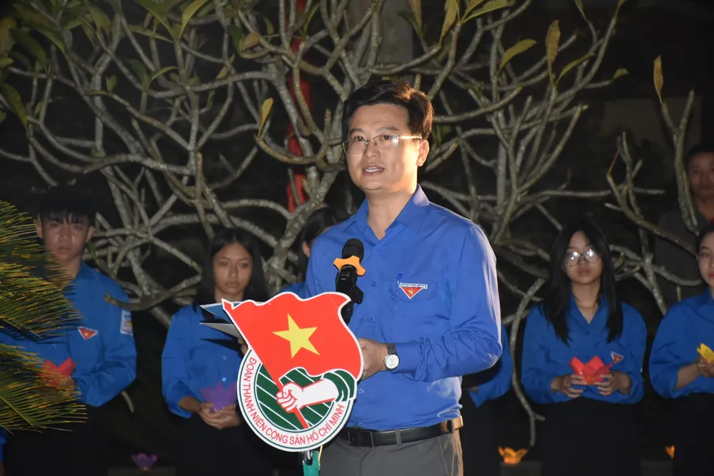 Lãnh đạo Tỉnh đoàn Hà Tĩnh phát biểu tại buổi lễ Lãnh đạo Tỉnh đoàn Hà Tĩnh phát biểu tại buổi lễ