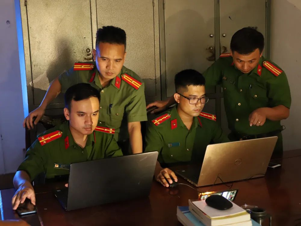 Các lực lượng phối hợp điều tra IMG_9808.jpg