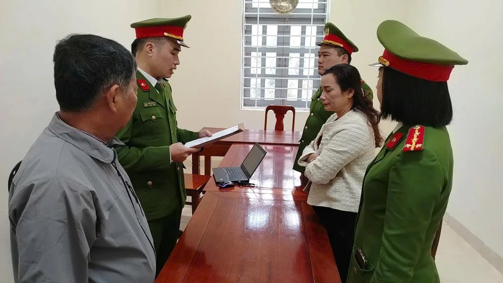 Cơ quan Cảnh sát điều tra Công an Hà Tĩnh đọc quyết định khởi tố Hồ Thị Trang 