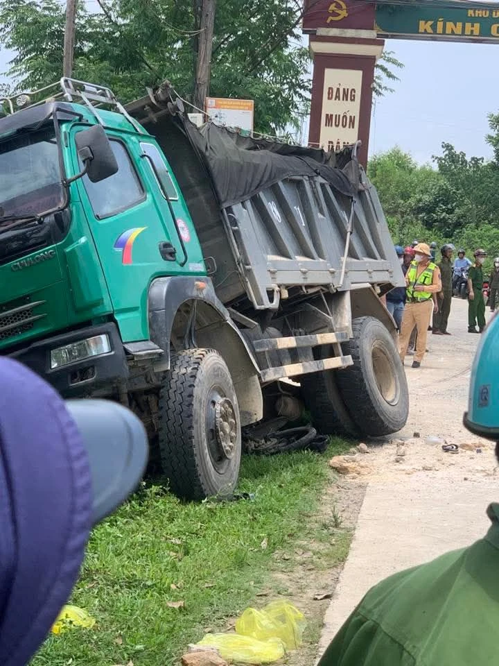 Hiện trường vụ tai nạn 495242033_714438480948911_1740020951550475120_n.jpg