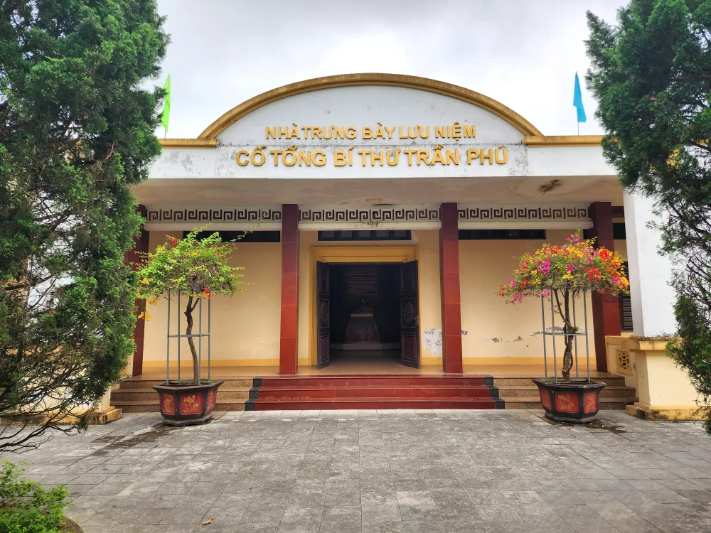 Khu lưu niệm Tổng Bí thư Trần Phú (ở xã Tùng Ảnh, huyện Đức Thọ, tỉnh Hà Tĩnh) 20240406_125427.jpg