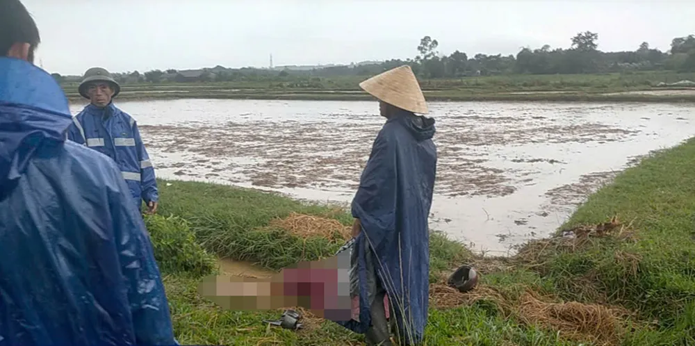 Hiện trường xảy ra vụ việc z6671737388935_47e0e63914366af5bd4bec86b31ba0bd.jpg