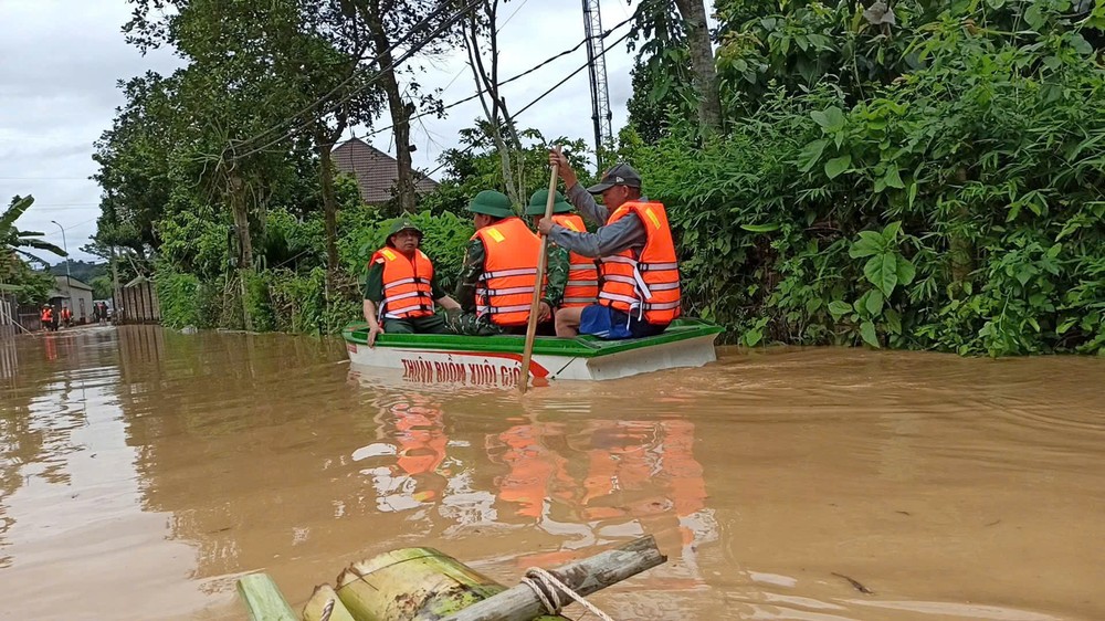 Locals stunned by sudden flooding in Nghe An Province ảnh 13 Locals stunned by sudden flooding in Nghe An Province ảnh 13