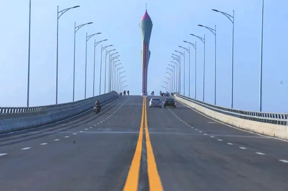 Cầu Cửa Hội