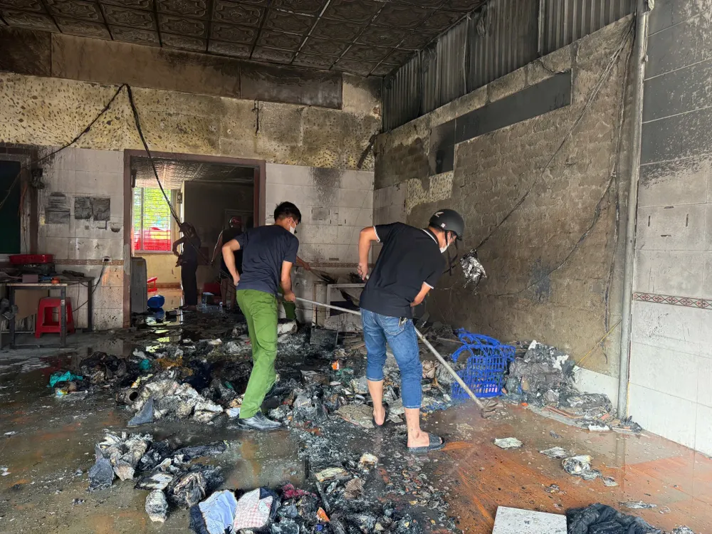 Hiện trường sau vụ cháy 542755216_775122521830610_6039956443388967090_n.jpg