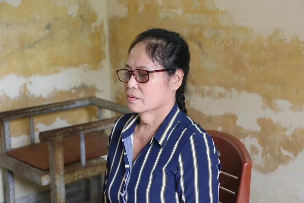 Đối tượng Nguyễn Thị Bích Thủy tại cơ quan công an 68e774a9c1853.jpg