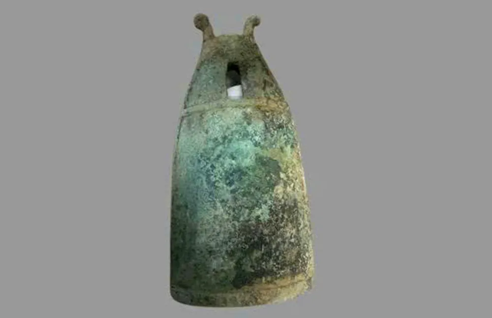 Chuông đồng cổ 