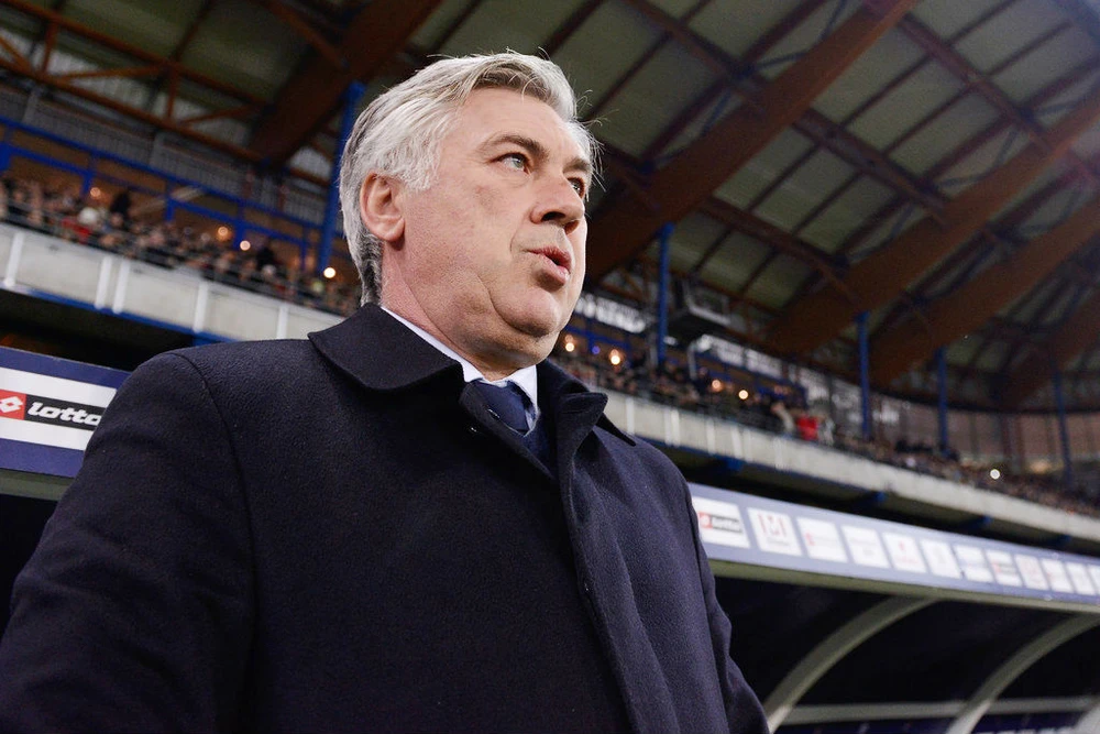 HLV Carlo Ancelotti trong thời gian còn dẫn dắt Paris SG. Ảnh: Getty Images 