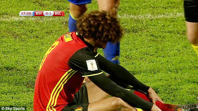 Marouane Fellaini chấn thương ở tuyển Bỉ. 