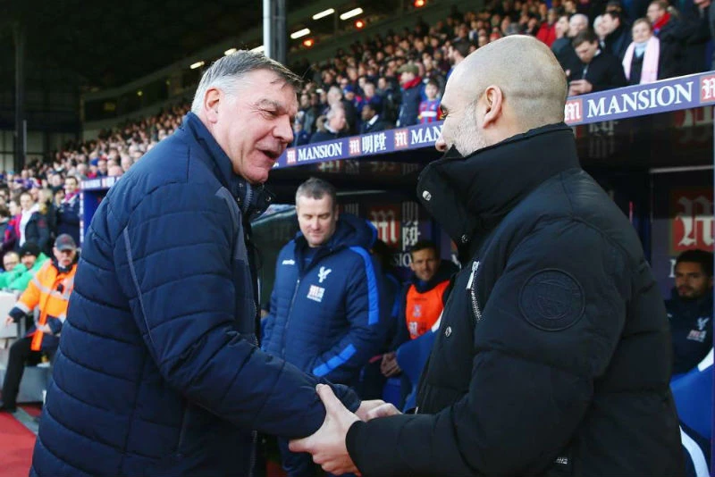 Sam Allardyce (trái) luôn dành những đánh giá cao với Pep Guardiola. Ảnh: Getty Images 