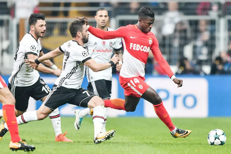 Dù rất nỗ lực nhưng AS Monaco (phải) vẫn không thể giành trọn 3 điểm trên sân của Besiktas. Ảnh: Getty Images
