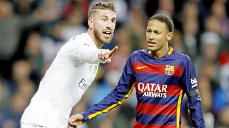 Ramos (trắng) muốn Real ký hợp đồng với Neymar. Ảnh Marca.