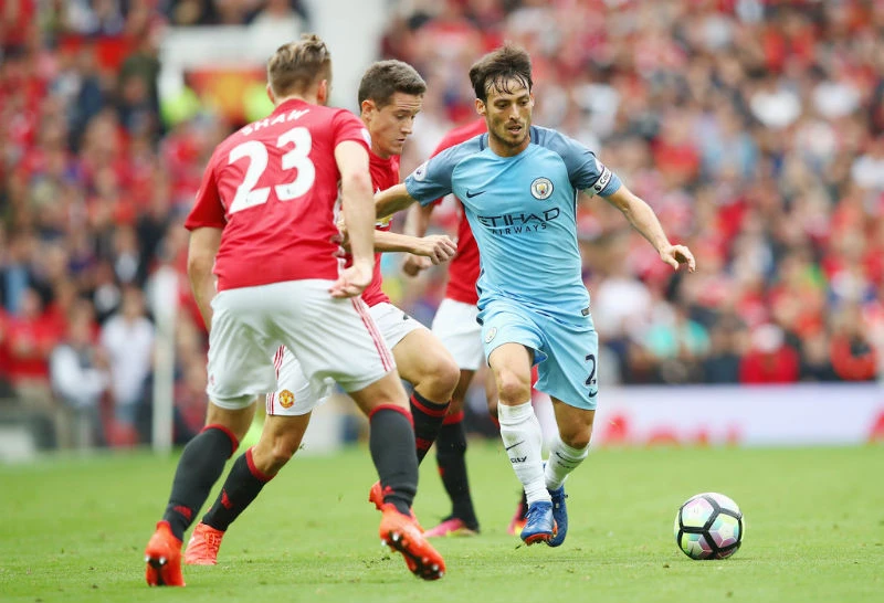 Hy vọng thời tiết không làm hỏng trận derby Manchester rất được chờ đợi này. Ảnh: Getty Images 