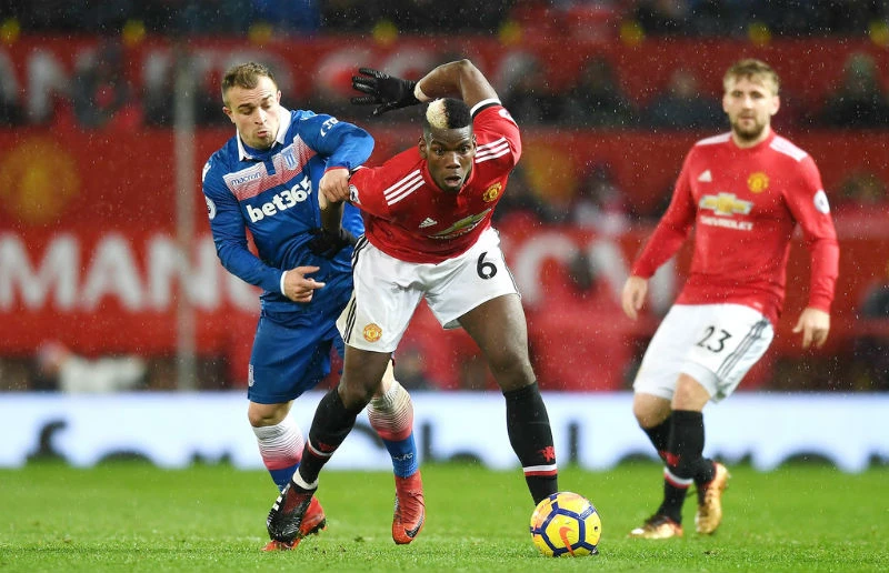 Man.United - Stoke City 3-0: Thắng dễ, Pogba “hù dọa” Man.City