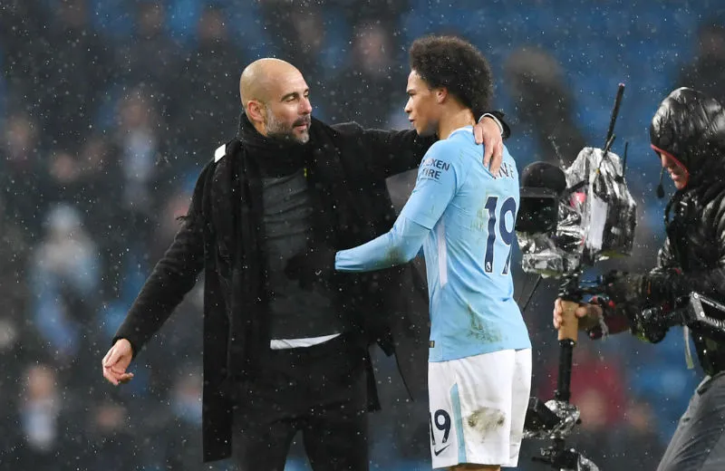 HLV Pep Guardiola đang cùng các học trò hướng đến mùa giải lịch sử. Ảnh: Getty Images