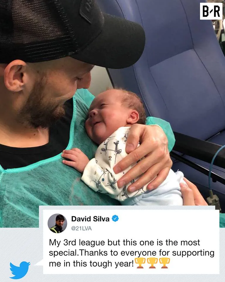 Chuyện của sao ngày 16-4: Pogba bị chỉ trích vì tái hiện Bàn tay của Chúa ảnh 1