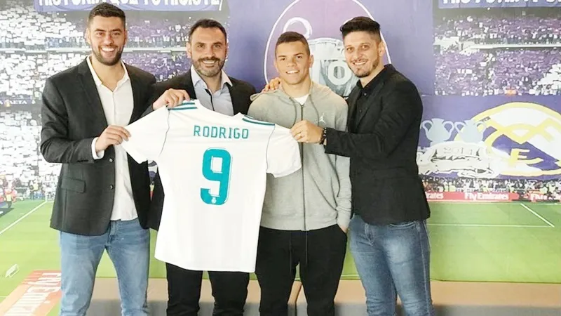 Rodrigo đã là người của Real. Ảnh AS.