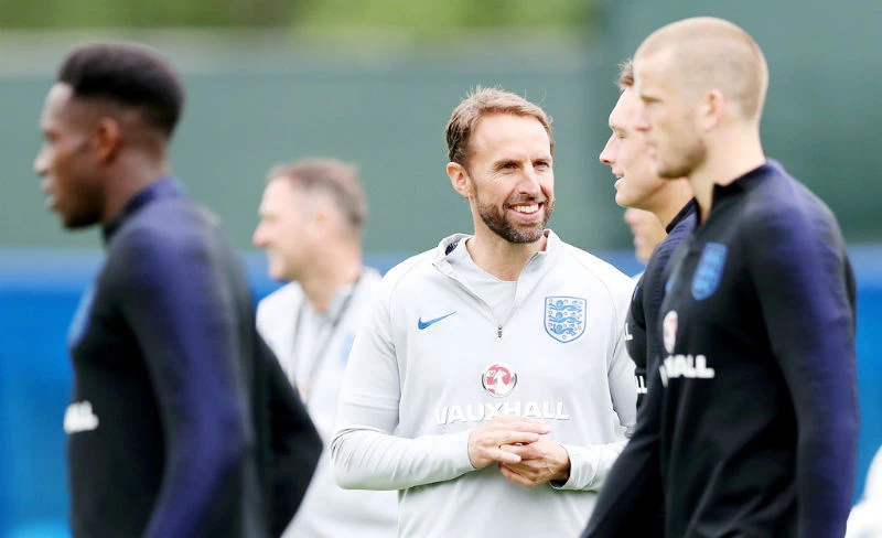 Thầy trò HLV HLV Gareth Southgate khá thoải mái trên sân tập, nhưng họ sẽ có toan tính gì khi vào trận? Ảnh: Getty Images 