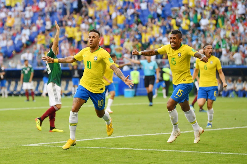 Neymar vui mừng sau bàn mở tỷ số cho Brazil. Ảnh: Getty Images 