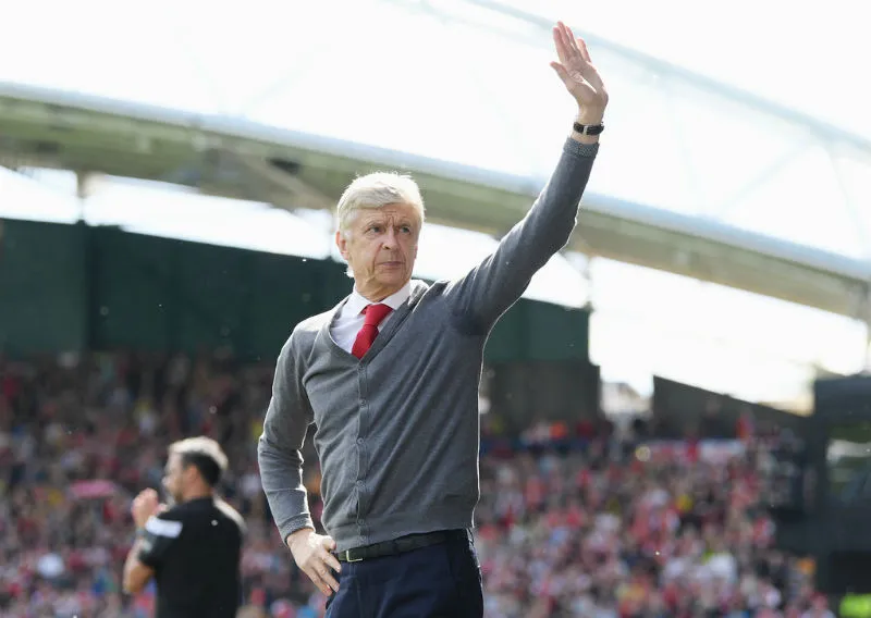 Arsene Wenger tiếp tục bày tỏ hối hận vì đã gắn bó quá lâu với Arsenal. Ảnh: Getty Images