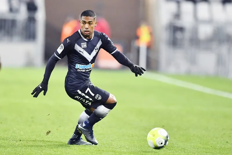 Barca đang giành giật Malcom với Roma cho đến tận phút chót. Ảnh: Getty Images