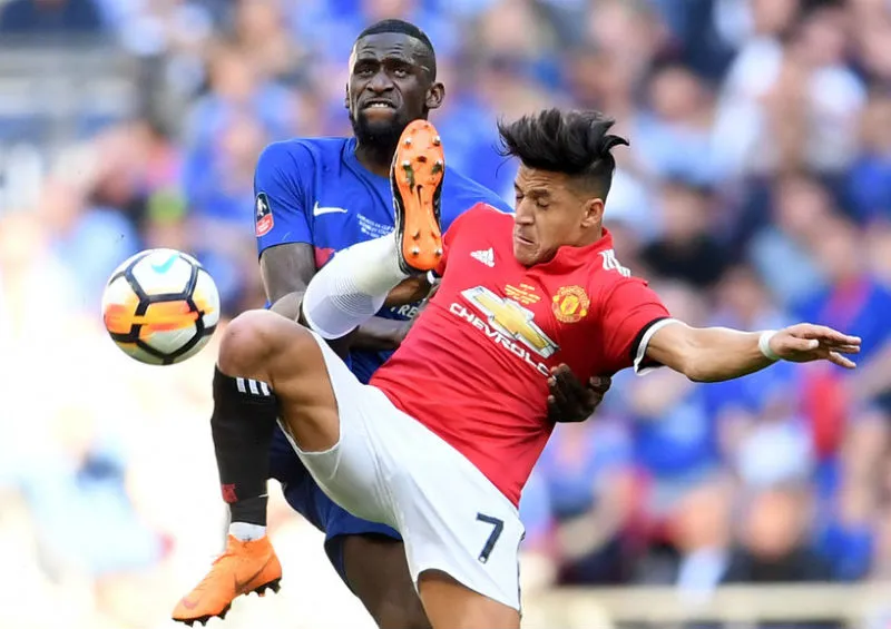 Đại gia Anh bị tàn phá bởi “virus FIFA” ảnh 1