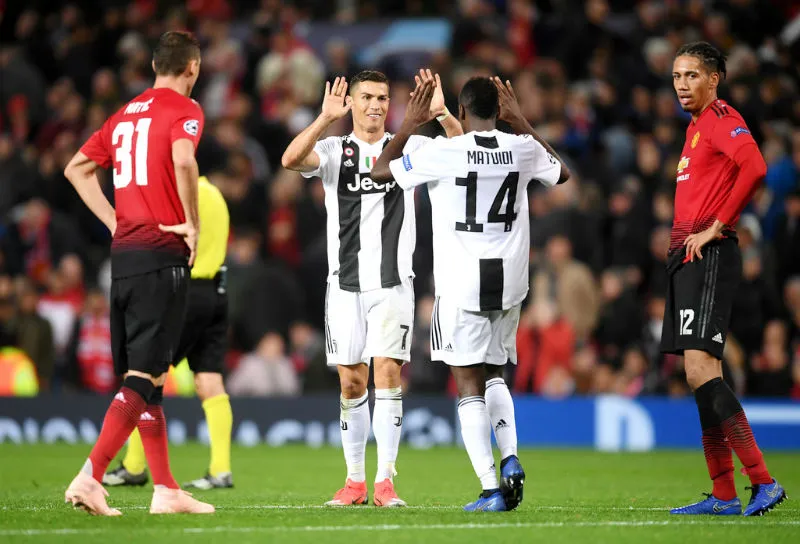 Cristiano Ronaldo mừng chiến thắng cùng đội bóng mới. Ảnh: Getty Images