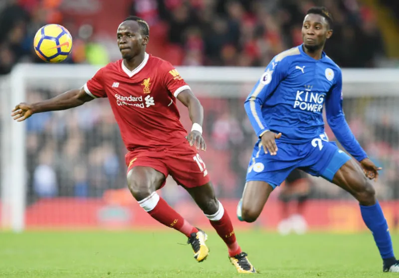 Sadio Mane (phải) đã chính thức cam kết tương lai với Liverpool. Ảnh: Getty Images