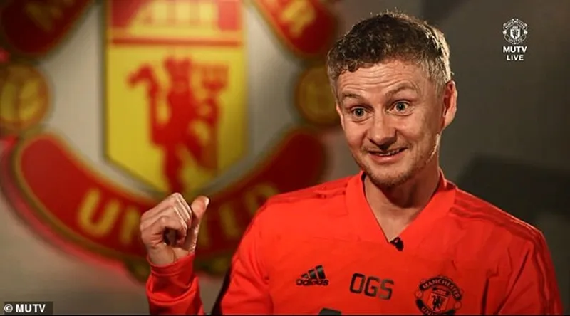 Ole Gunnar Solskjaer tự tin khi trả lời phỏng vấn trên MUTV.