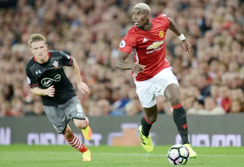 Paul Pogba vẫn đang khiến tương lai trở thành đề tài nóng. Ảnh: Getty Images