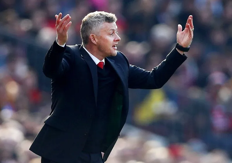 HLV Ole Gunnar Solskjaer không hài lòng khi chứng kiến trận đấu. Ảnh: Getty Images