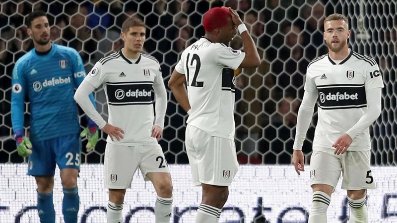 Fulham trở thành đội thứ 2 rớt hạng mùa này. Ảnh: Getty Images 